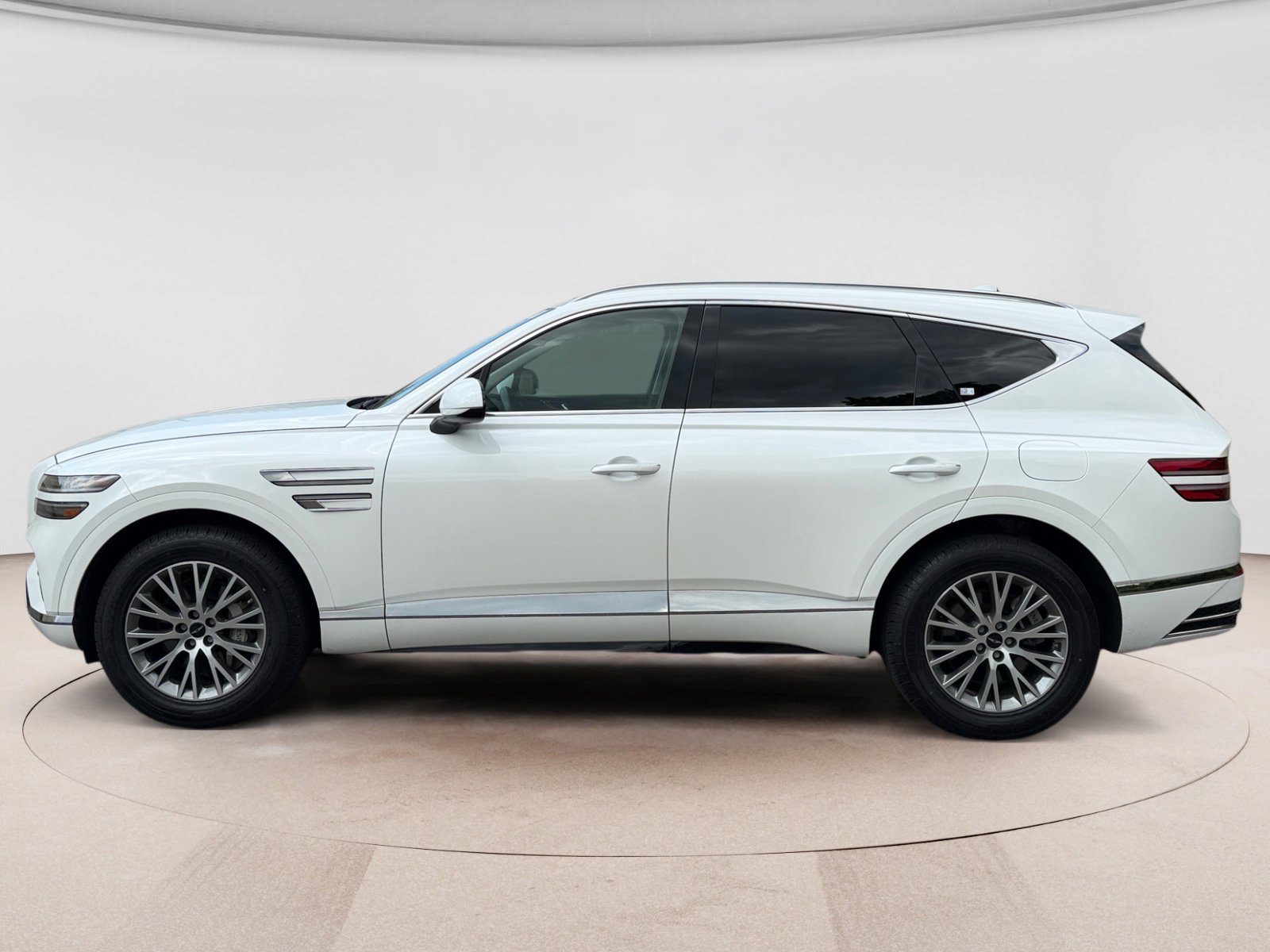 Used 2025 Genesis GV80 2.5T Standard AWD/4WD image 2