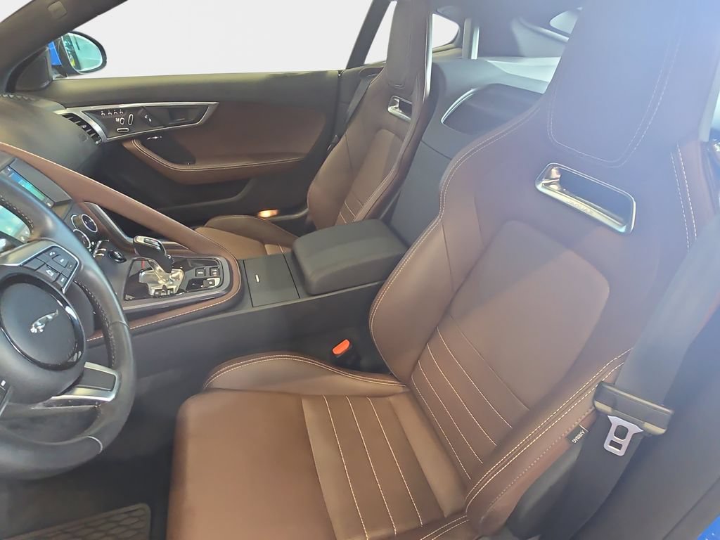 Used 2020 Jaguar F-TYPE Coupe RWD image 16