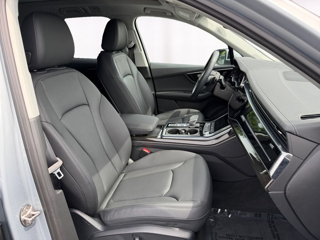 Used 2023 Audi Q7 2.0T Premium Plus w/ Premium Plus Package AWD/4WD image 15