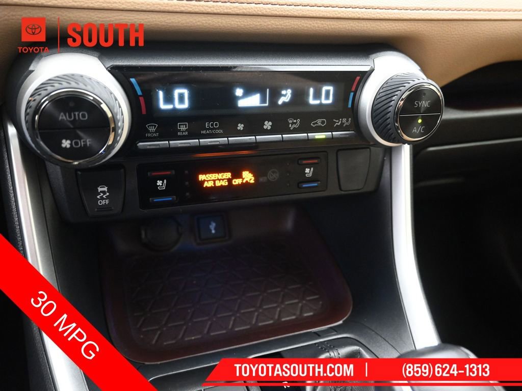 Used 2020 Toyota RAV4 Limited w/ Limited Grade Weather Package FWD image 18