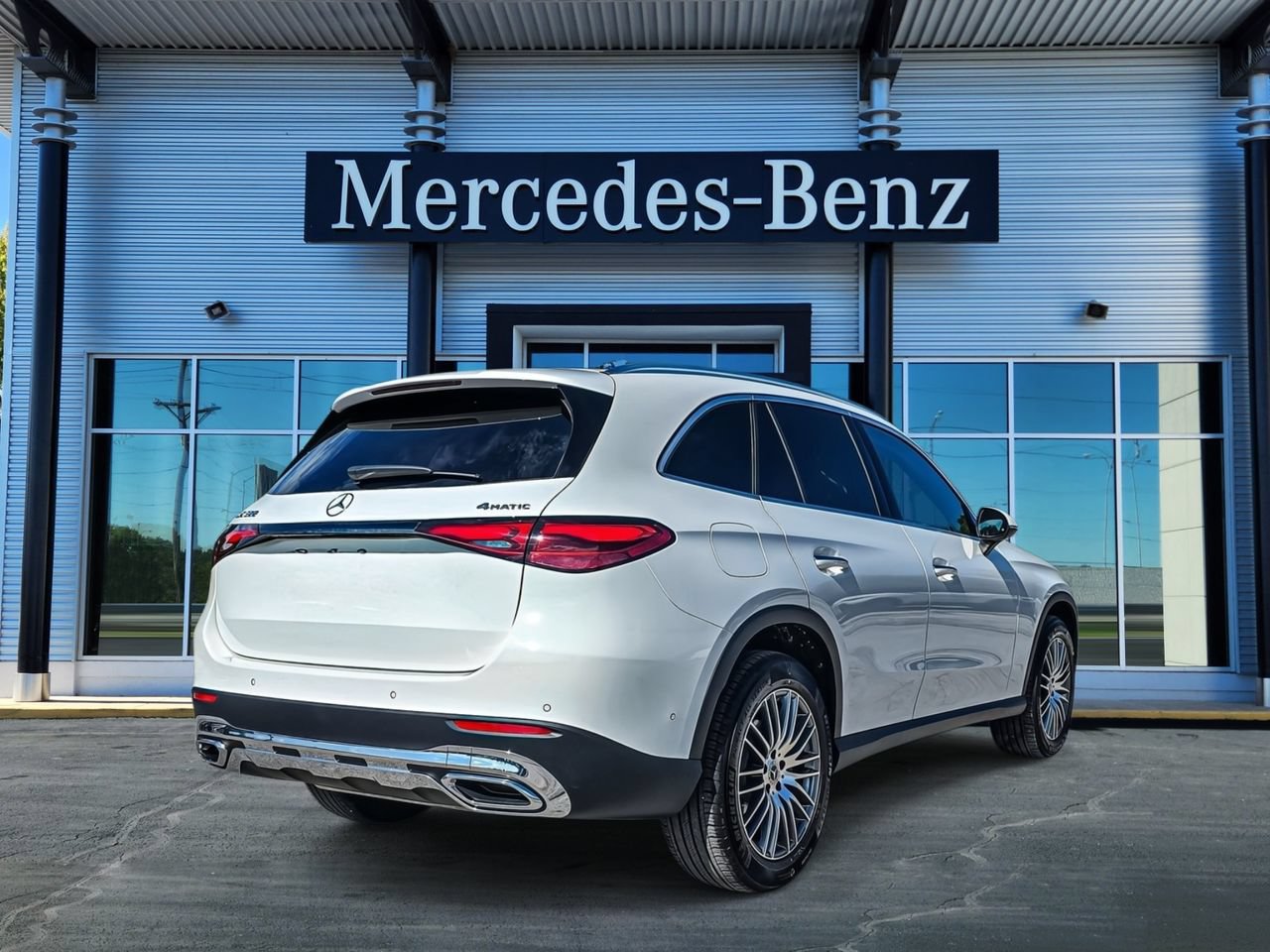 New 2026 Mercedes-Benz GLC 300 4MATIC image 6