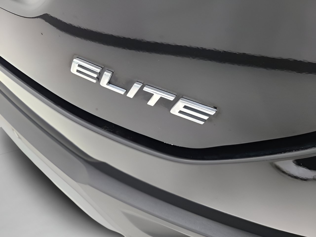 Used 2023 Honda Pilot Elite image 8