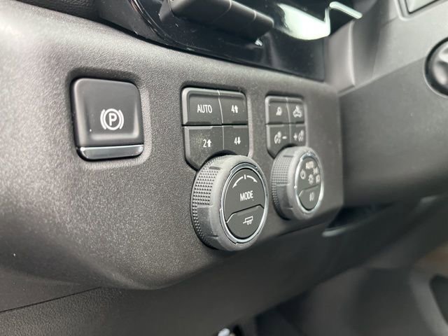New 2026 Chevrolet Silverado 1500 High Country w/ Midnight Edition AWD/4WD image 18