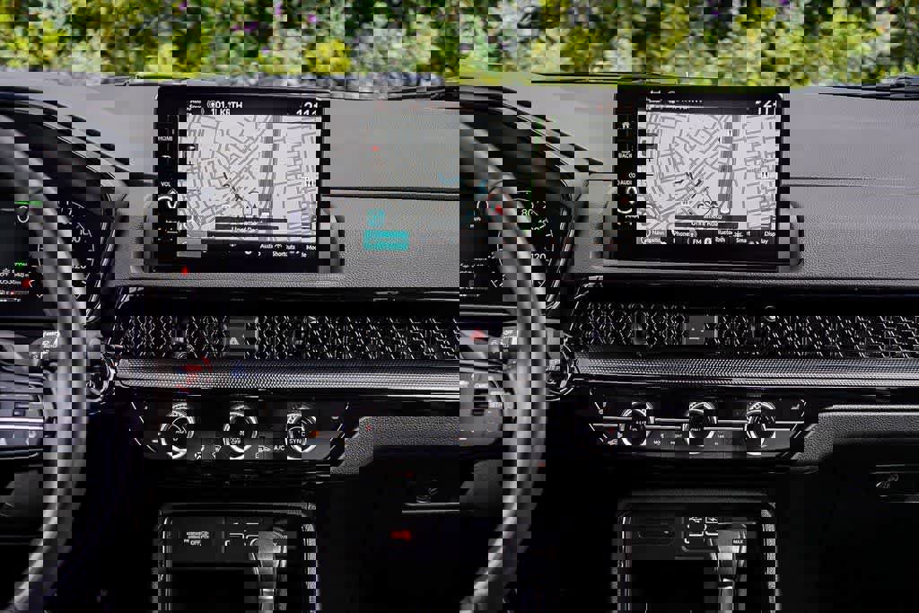 Used 2024 Honda CR-V Sport Touring image 13