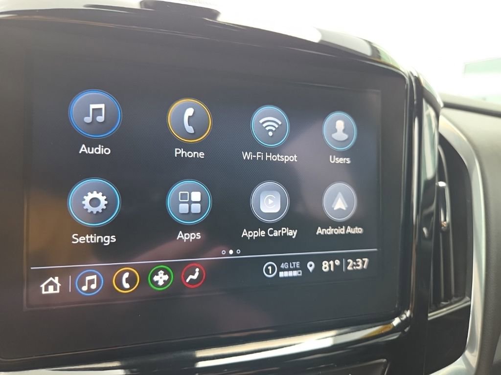 Used 2023 Chevrolet Traverse LT FWD image 46