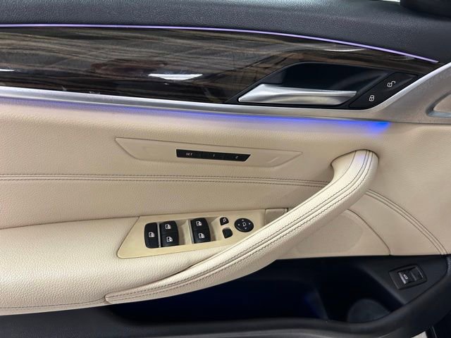 Used 2019 BMW 530i xDrive w/ Convenience Package AWD/4WD image 17