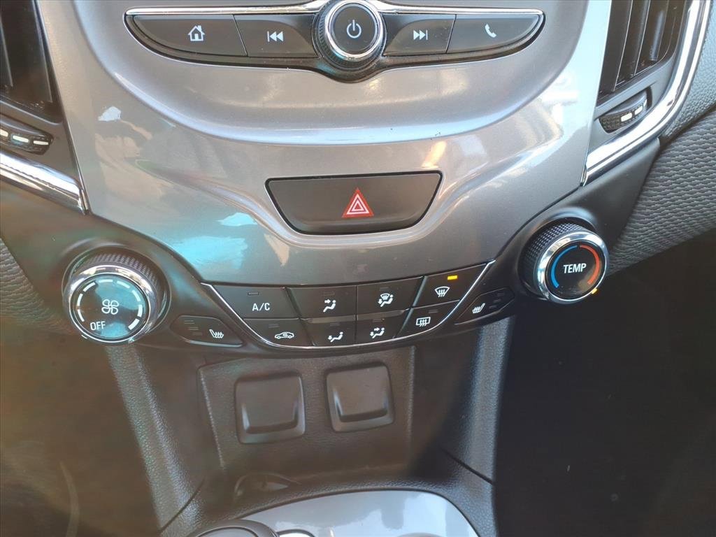 Used 2017 Chevrolet Cruze LT w/ Convenience Package image 17