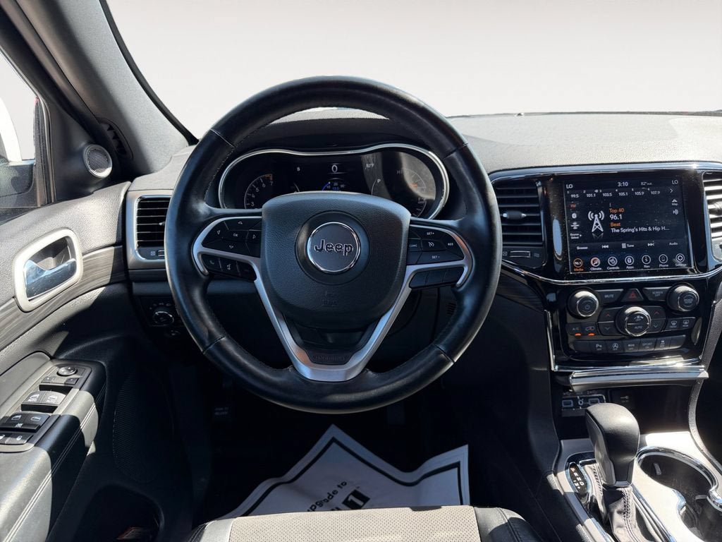 Used 2022 Jeep Grand Cherokee Laredo X AWD/4WD image 12