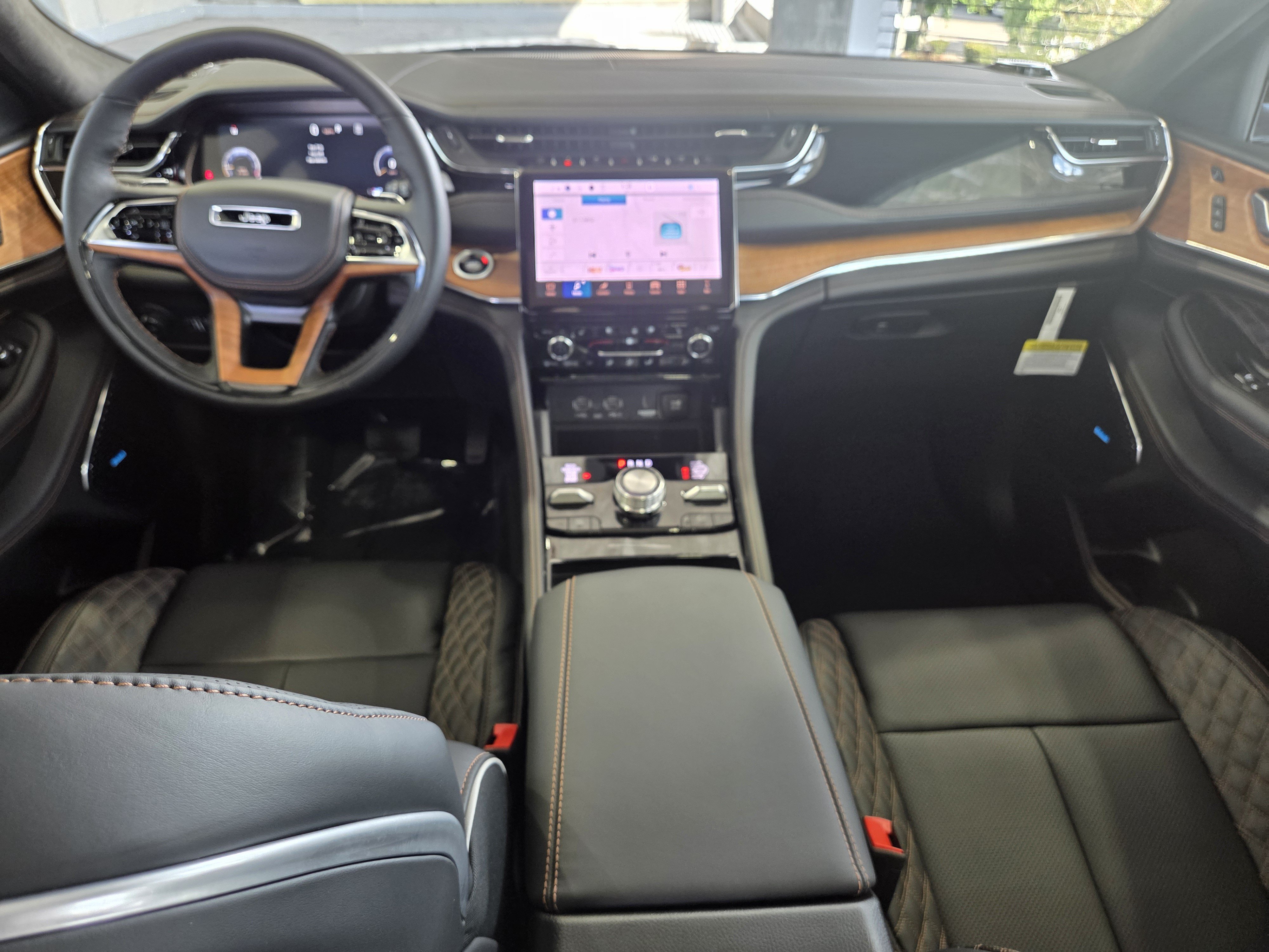 New 2025 Jeep Grand Cherokee L Summit AWD/4WD image 16