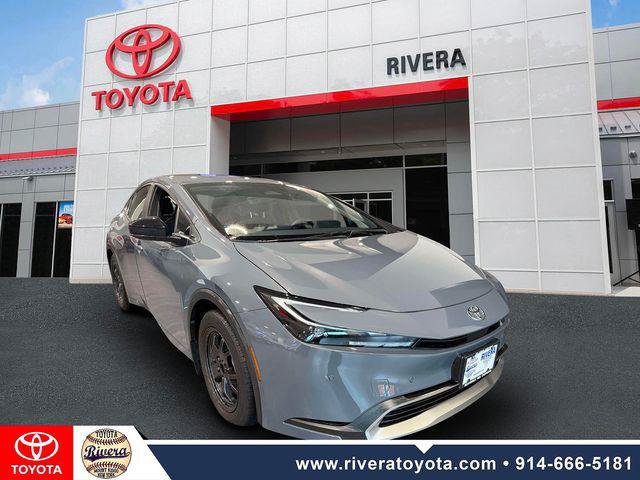 Certified 2024 Toyota Prius Prime FWD image 2