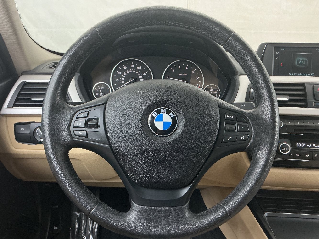 Used 2018 BMW 320i Sedan RWD image 31