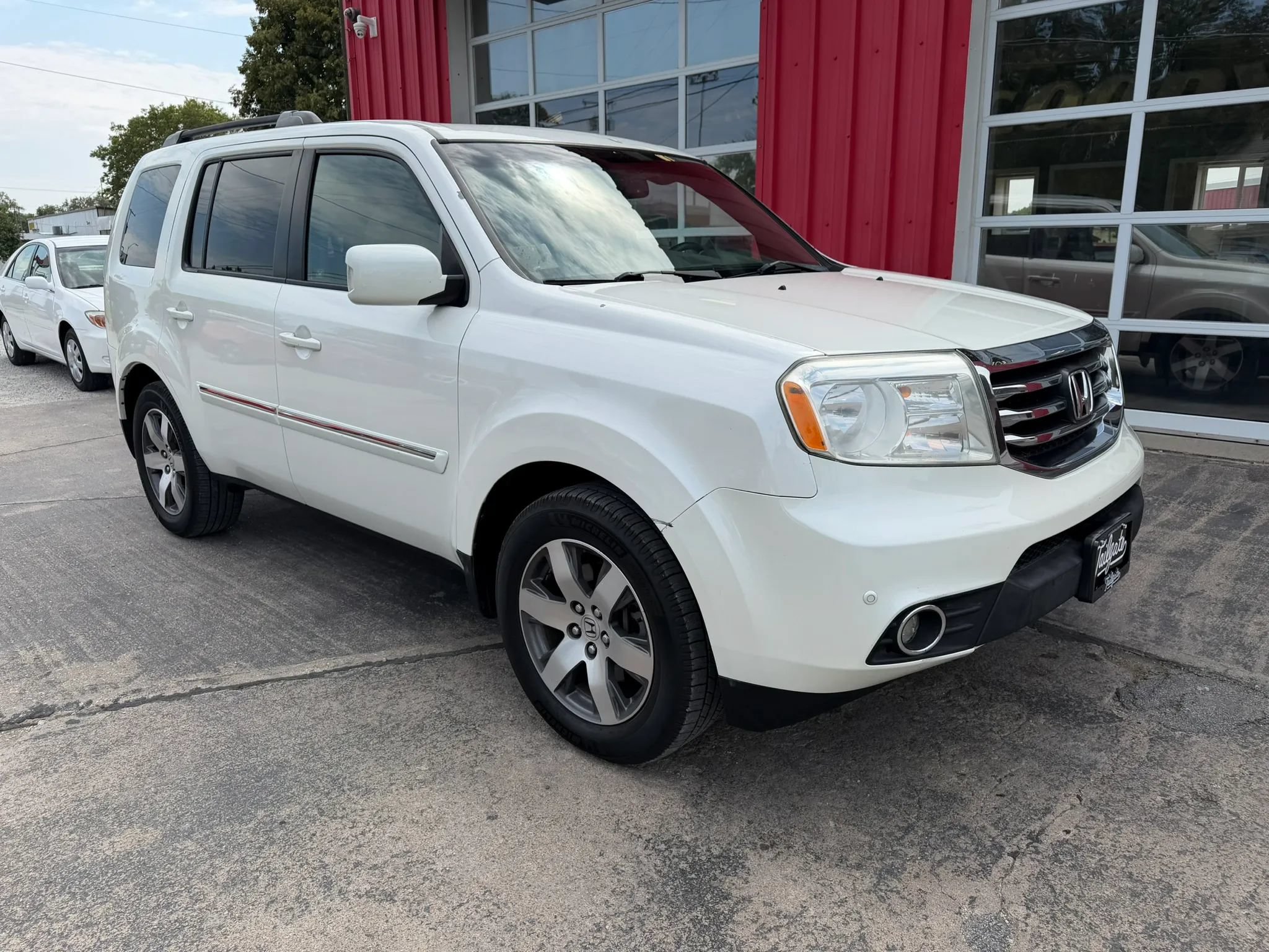 Used 2012 Honda Pilot Touring image 2