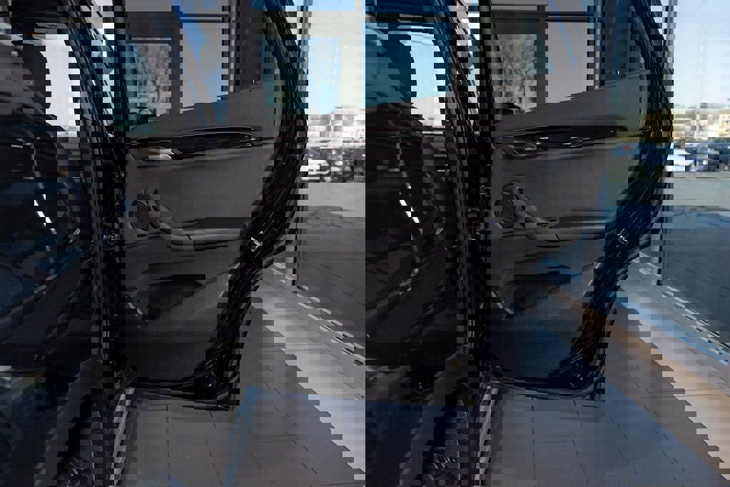 Used 2021 BMW X1 xDrive28i w/ Convenience Package image 35