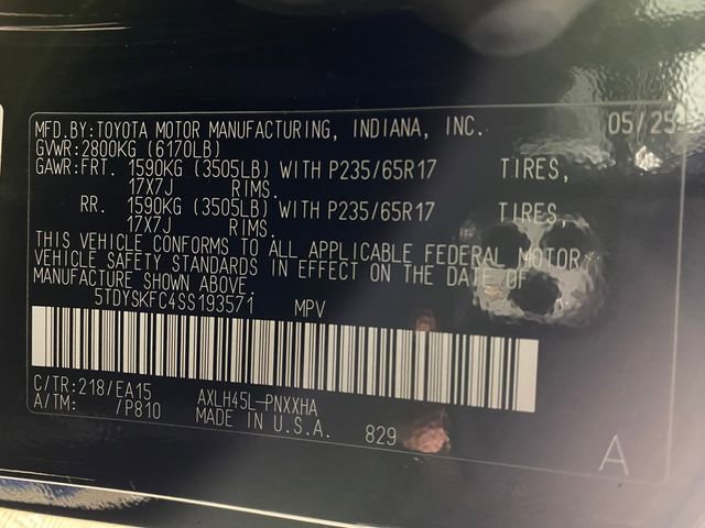 Used 2025 Toyota Sienna XLE AWD/4WD image 27