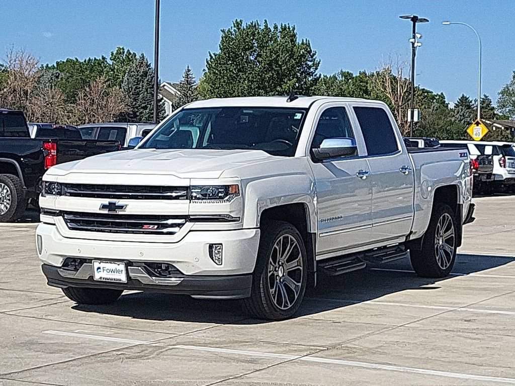 Used 2017 Chevrolet Silverado 1500 LTZ Z71 w/ LTZ Plus Package AWD/4WD image 4