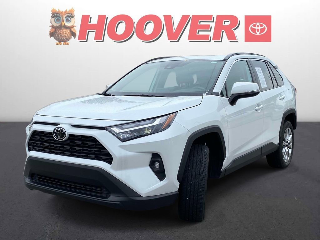 Used 2025 Toyota RAV4 XLE Premium FWD image 6