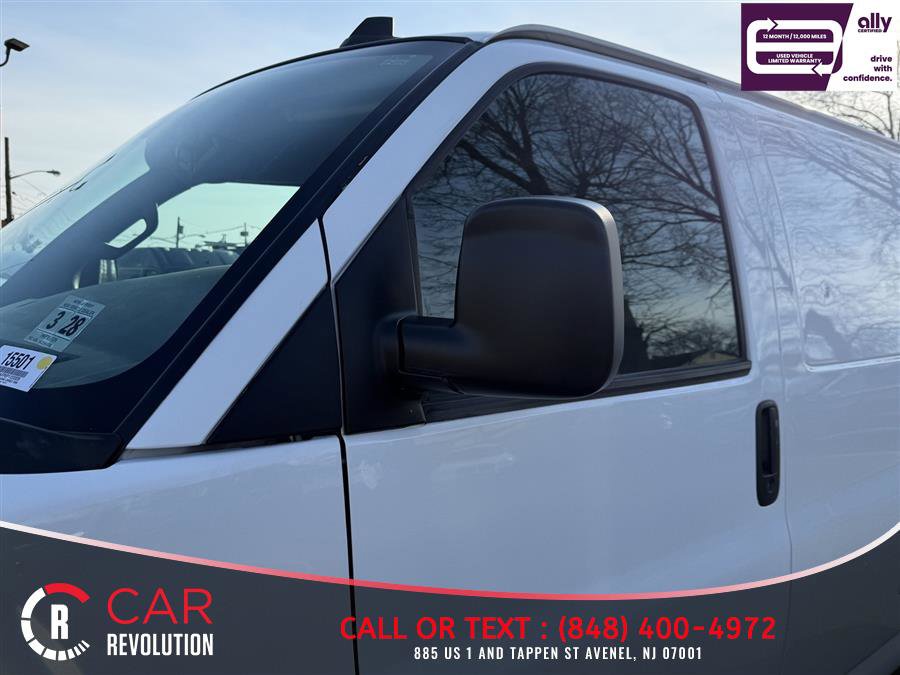 Used 2023 GMC Savana 2500 image 23