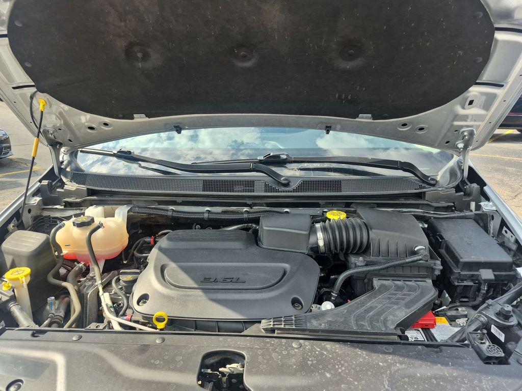 Used 2024 Chrysler Pacifica Touring-L FWD image 31