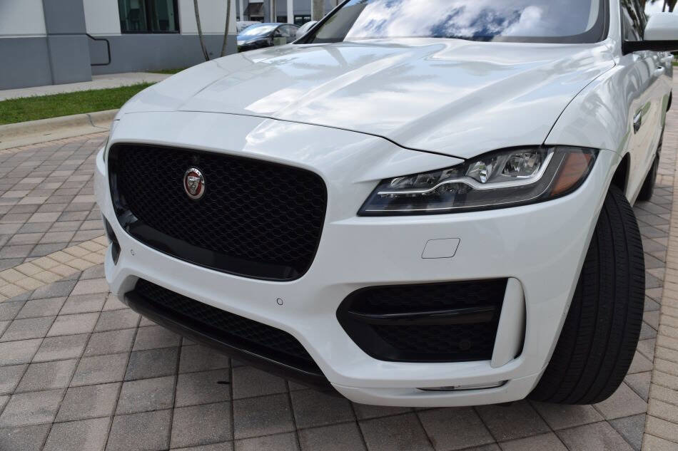 Used 2019 Jaguar F-PACE R-Sport AWD/4WD image 9