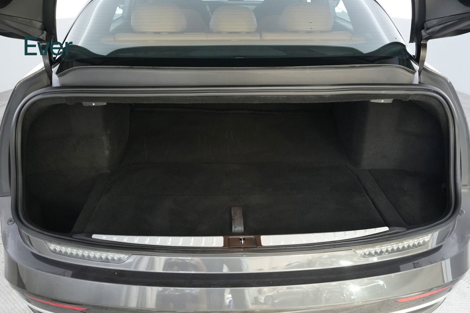 Used 2023 Lucid Air Grand Touring AWD/4WD image 8