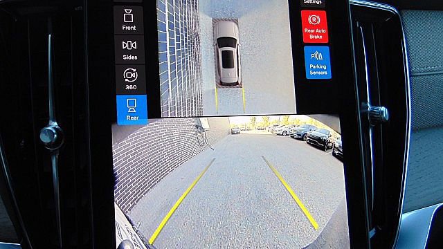 New 2026 Volvo XC90 B6 Ultra w/ Protection Package image 22