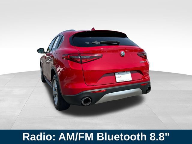 Used 2020 Alfa Romeo Stelvio RWD image 3
