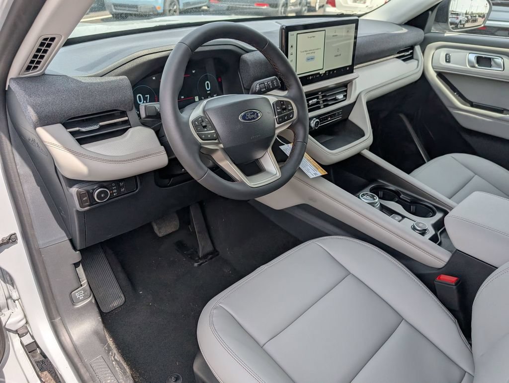 New 2026 Ford Explorer Active w/ Active Comfort Package AWD/4WD image 10