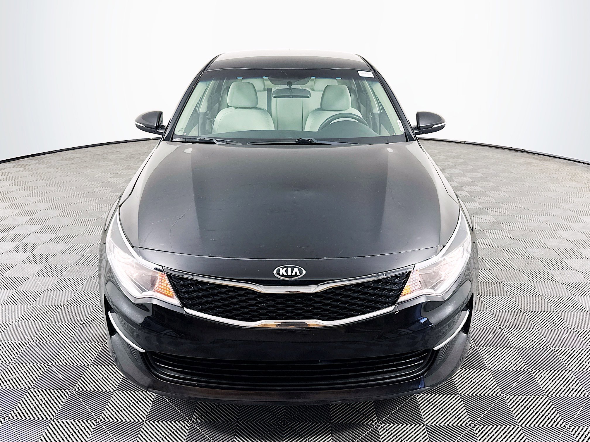 Used 2018 Kia Optima LX w/ 17" Alloy Wheels Package FWD video 2