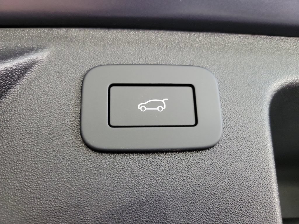 Used 2024 Land Rover Discovery Sport Dynamic SE AWD/4WD image 30