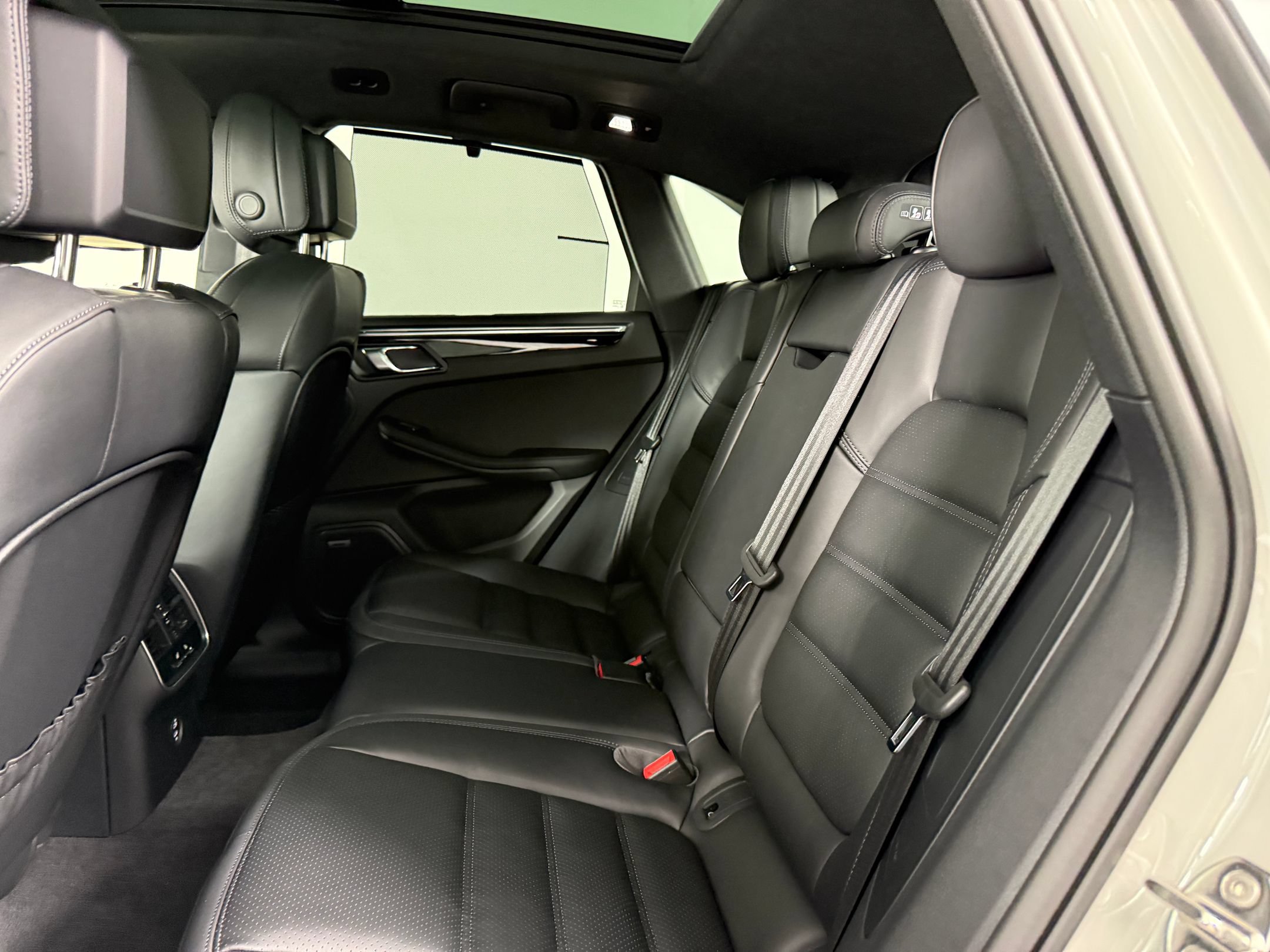 New 2026 Porsche Macan S AWD/4WD image 22