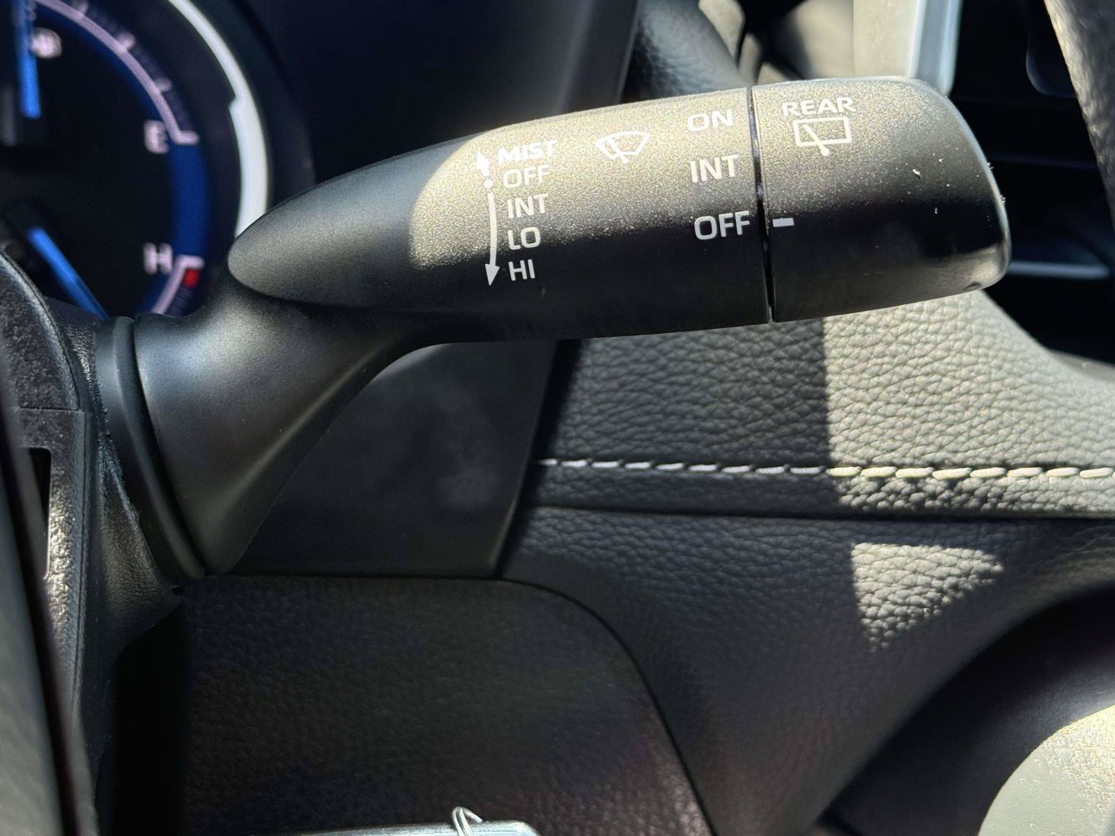Used 2025 Toyota RAV4 LE AWD/4WD image 26