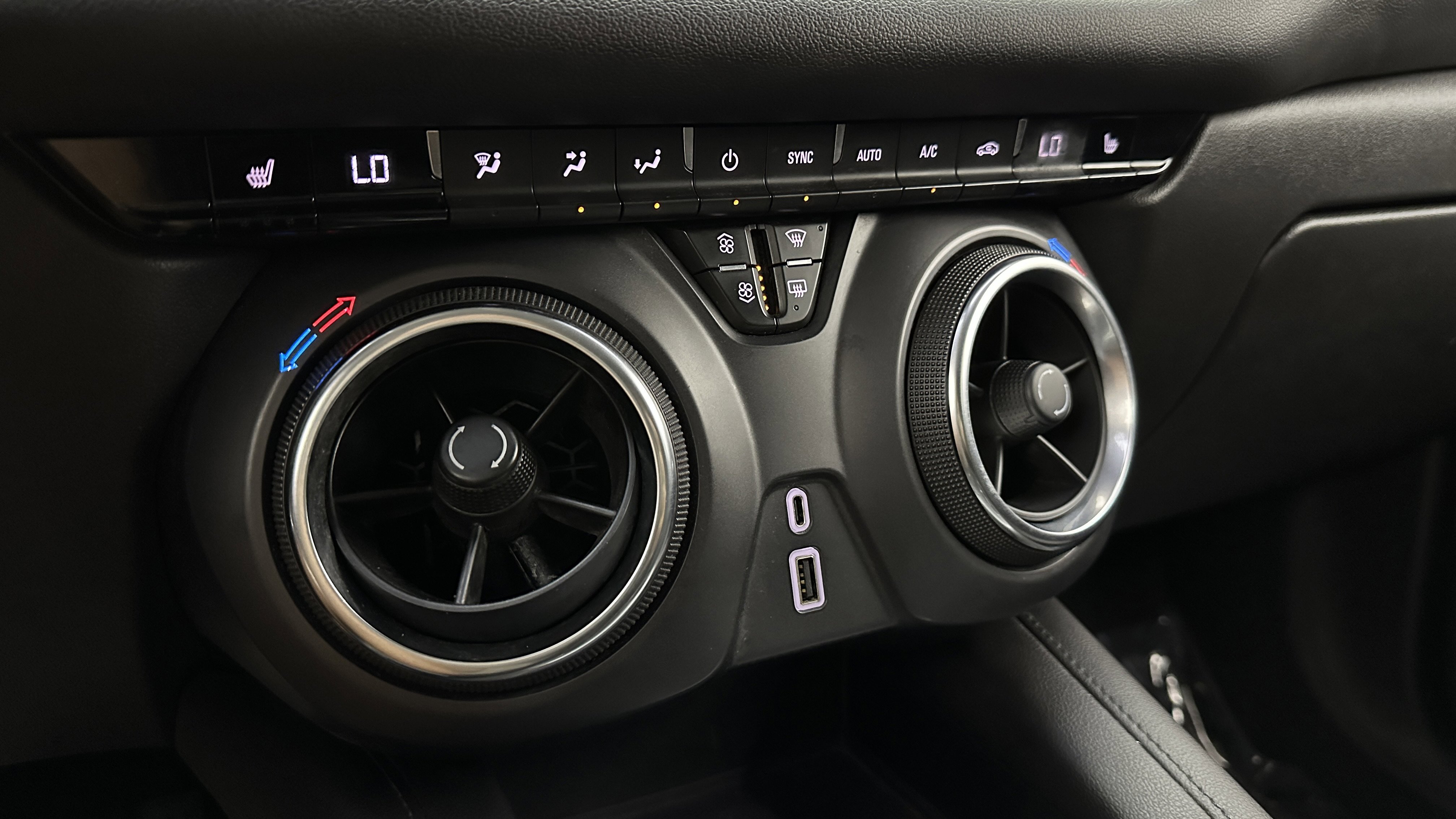 Used 2019 Chevrolet Blazer LT image 15