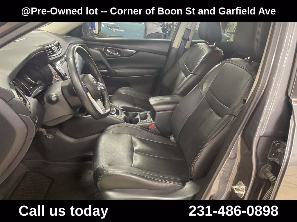Used 2019 Nissan Rogue SL AWD/4WD image 15