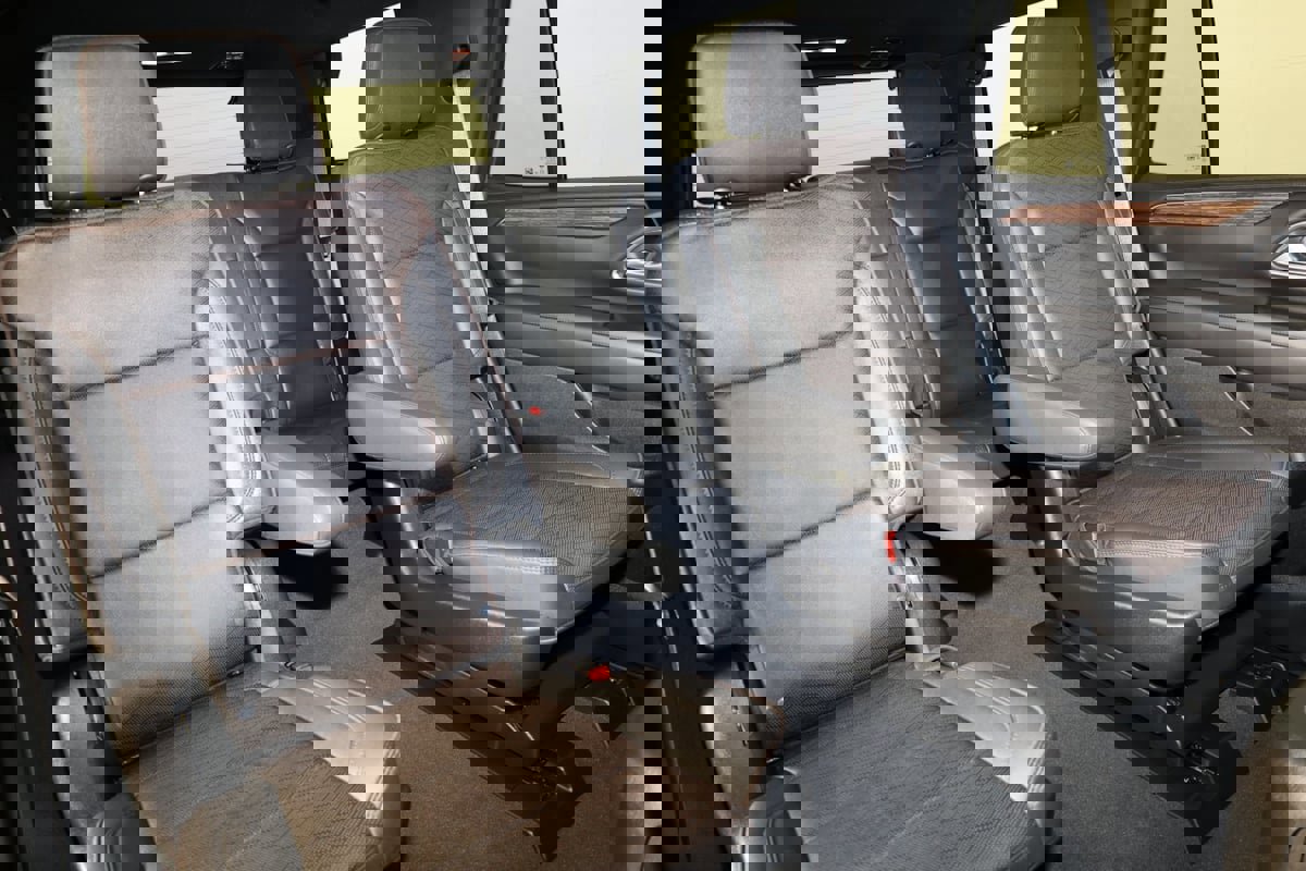 Used 2024 Chevrolet Tahoe High Country w/ Premium Package 2 image 45