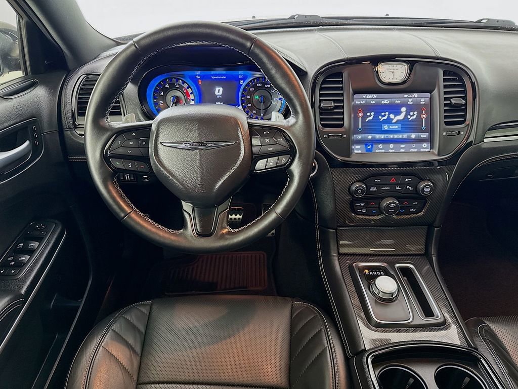 Used 2023 Chrysler 300 C image 22