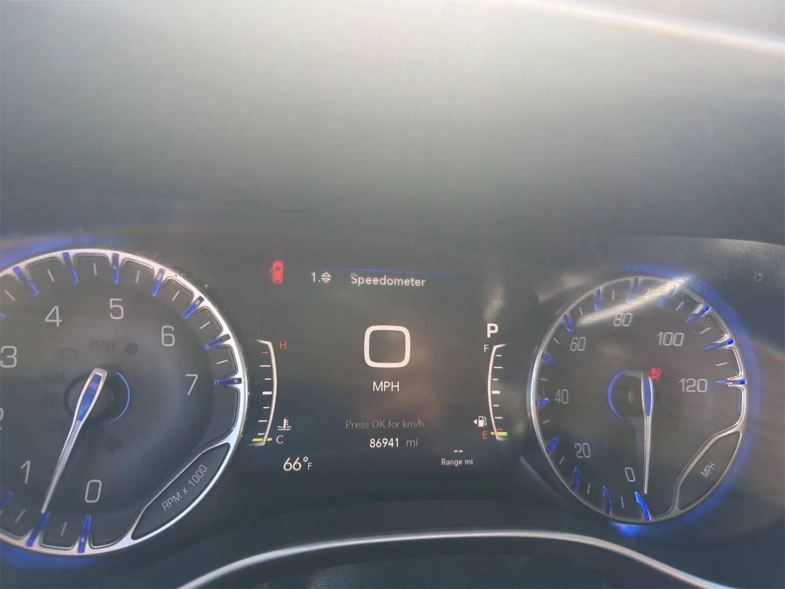 Used 2020 Chrysler Pacifica Limited image 7