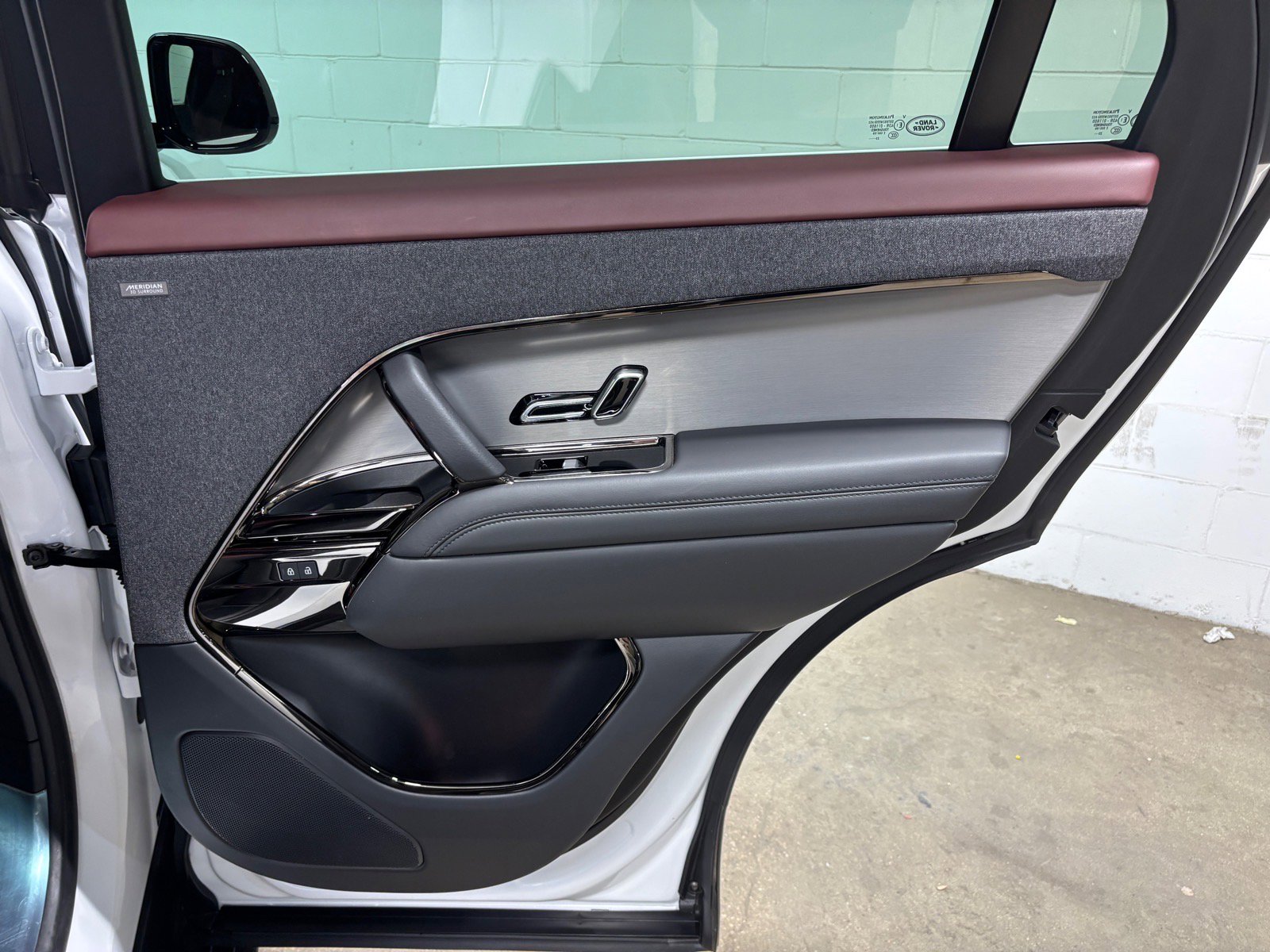 Used 2024 Land Rover Range Rover Sport Dynamic SE image 40