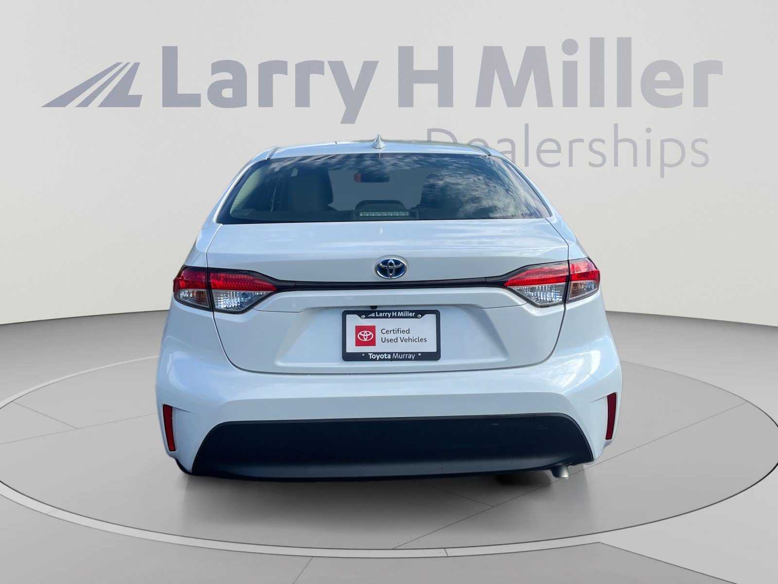 Certified 2025 Toyota Corolla LE w/ LE Premium Package AWD/4WD image 4