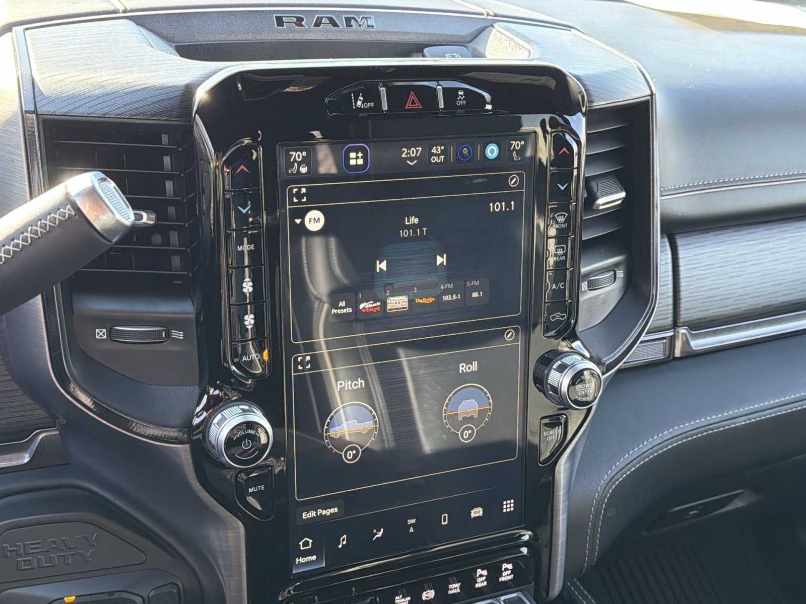 Certified 2023 RAM 2500 Rebel w/ Level 2 Equipment Group image 25