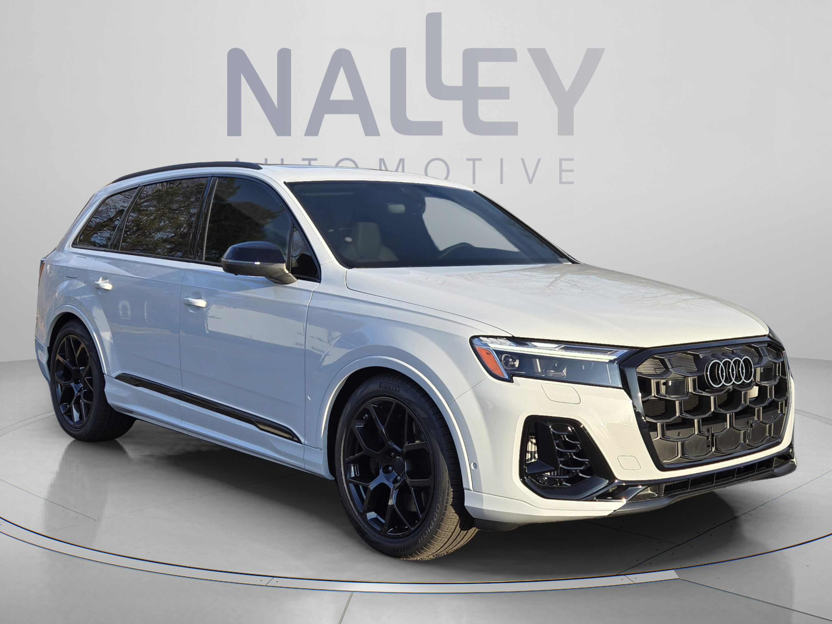 New 2026 Audi SQ7 Premium Plus AWD/4WD image 8