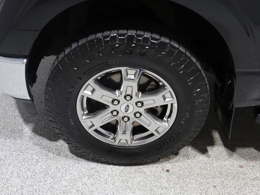 Used 2022 Ford F150 Lariat image 9
