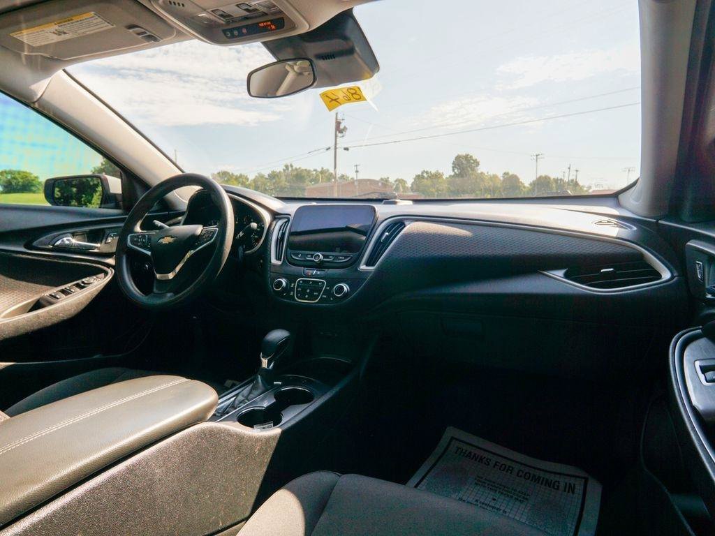 Used 2023 Chevrolet Malibu LT w/ Driver Confidence Package FWD image 14