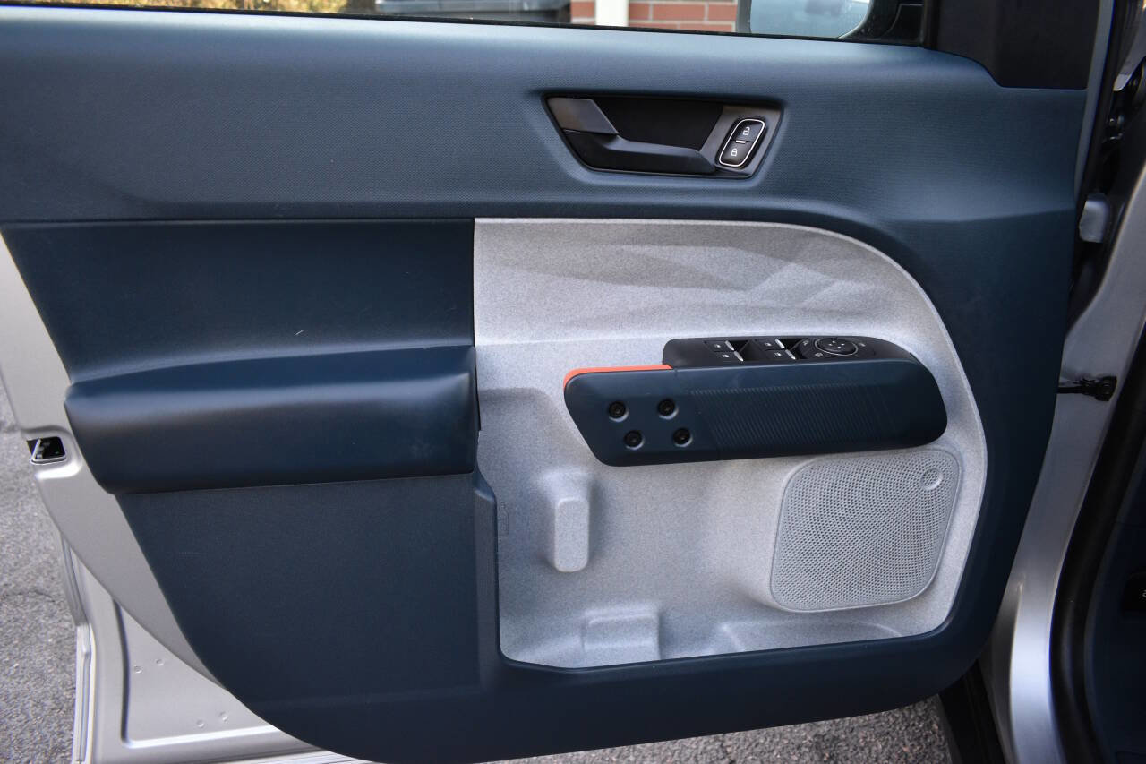 Used 2022 Ford Maverick XLT w/ Equipment Group 300A Standard image 16