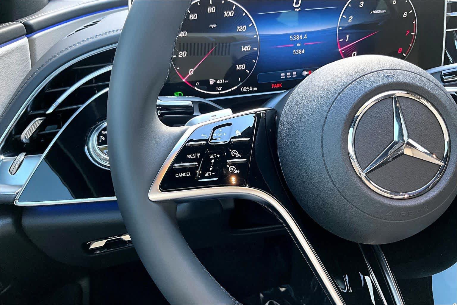 Used 2025 Mercedes-Benz E 350 Sedan image 21