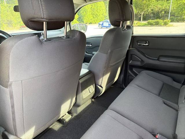 Certified 2025 Nissan Frontier SV w/ SV Convenience Package RWD image 20