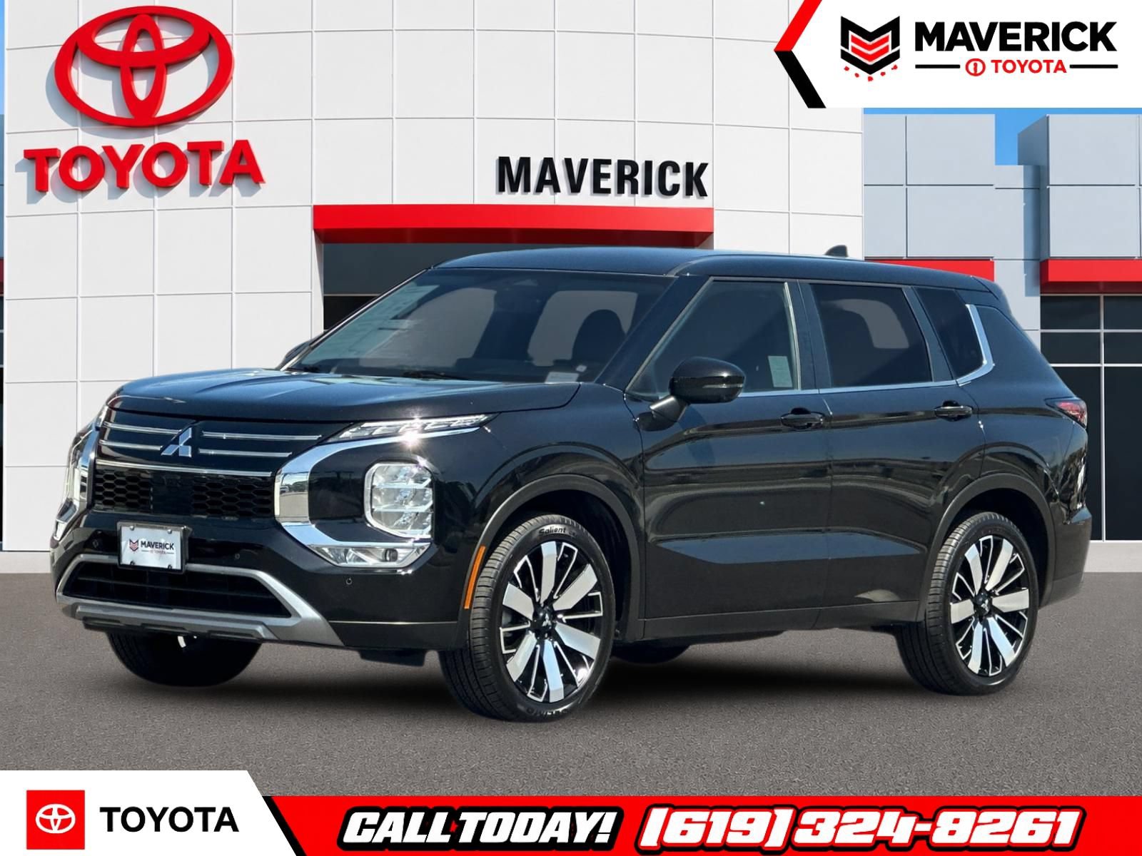 Used 2025 Mitsubishi Outlander SE