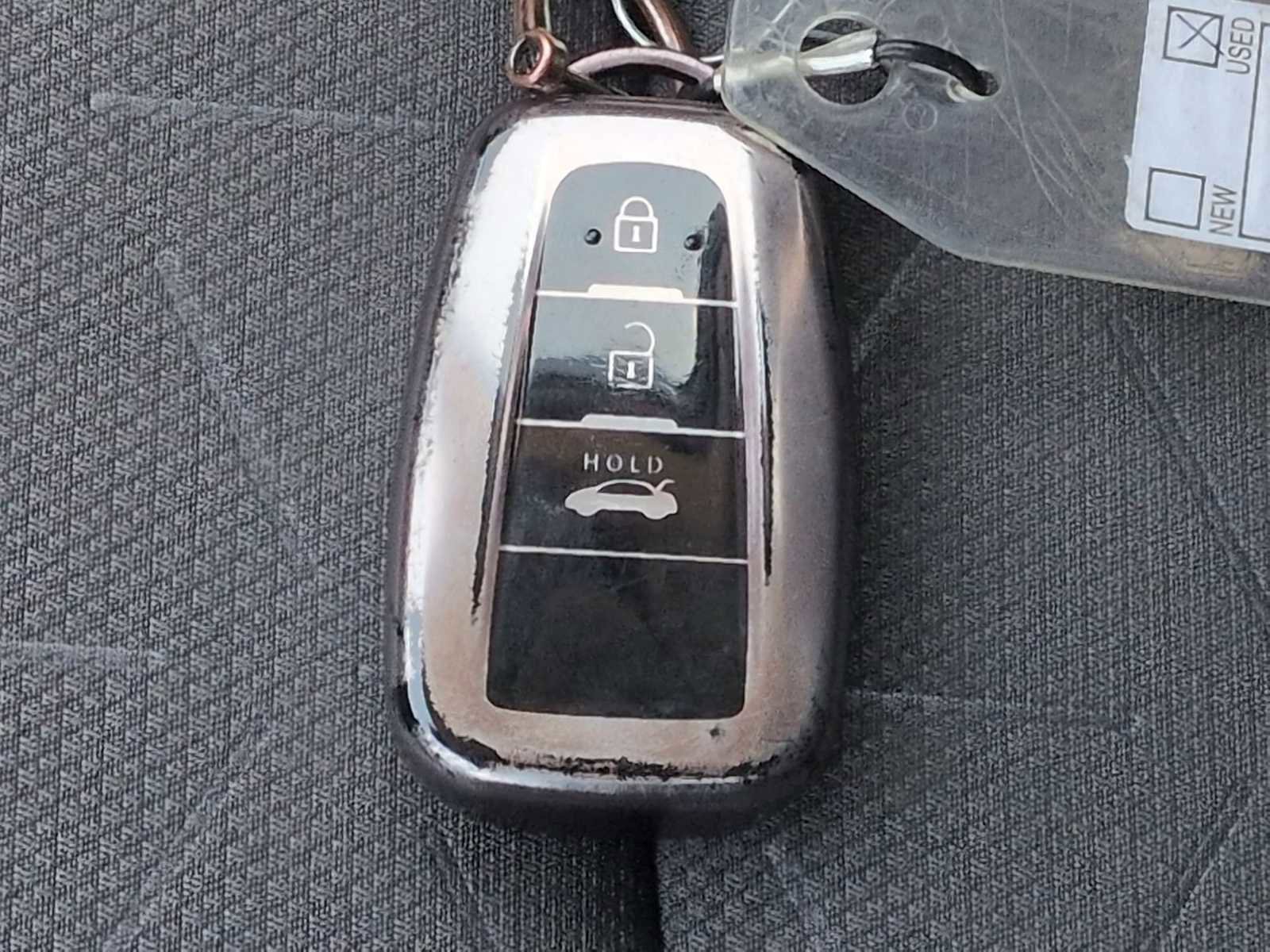 Used 2020 Toyota RAV4 XLE w/ Convenience Package image 36