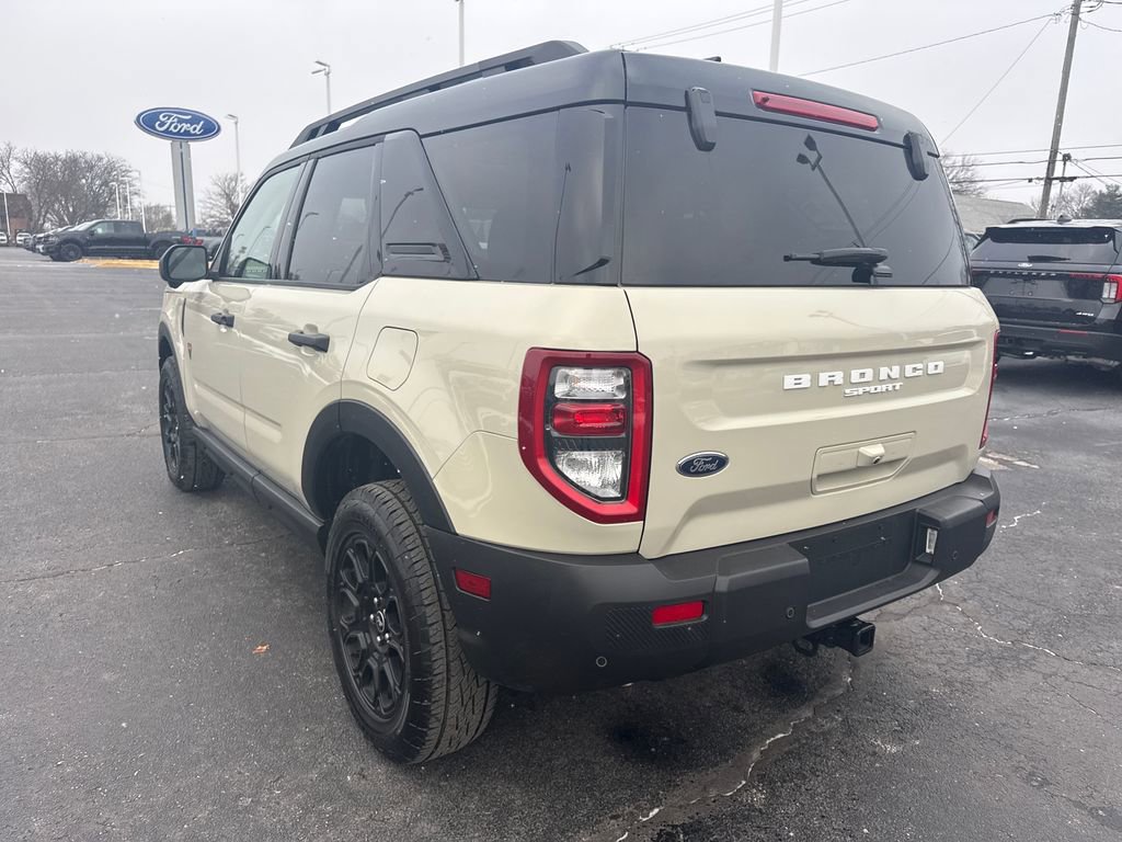 Used 2025 Ford Bronco Sport Badlands image 9