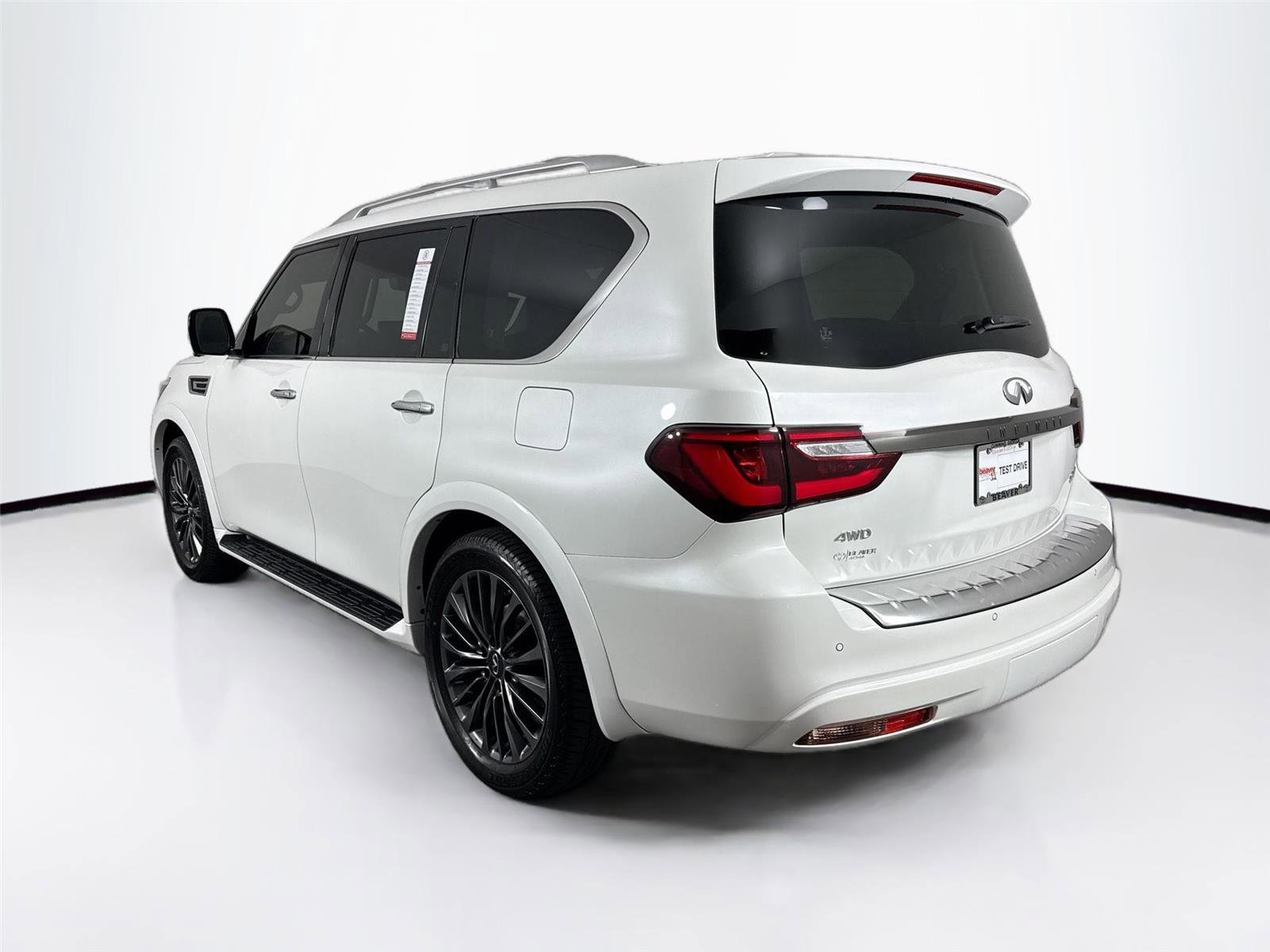 Used 2023 INFINITI QX80 Premium Select w/ Cargo Package AWD/4WD image 13