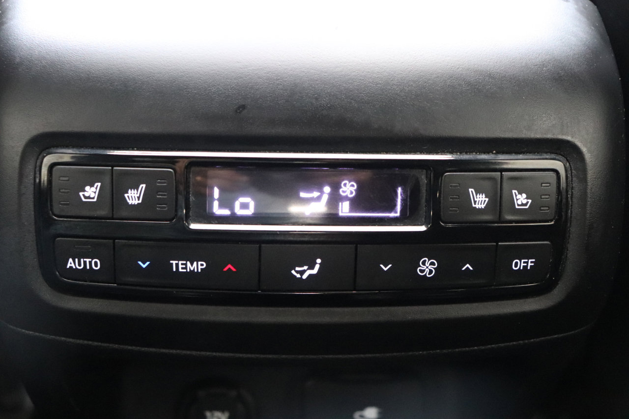 Used 2024 Hyundai Palisade Calligraphy image 25